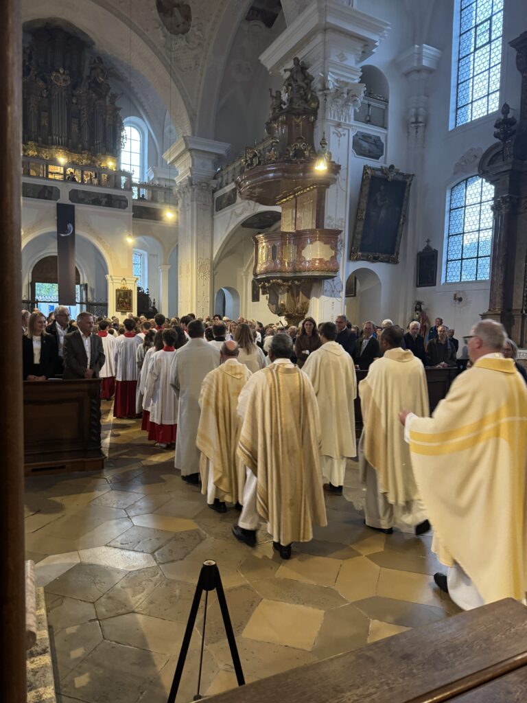 Auszug nach dem Festgottesdienst