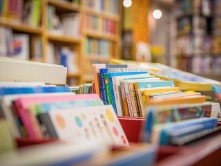 books-5211309_640